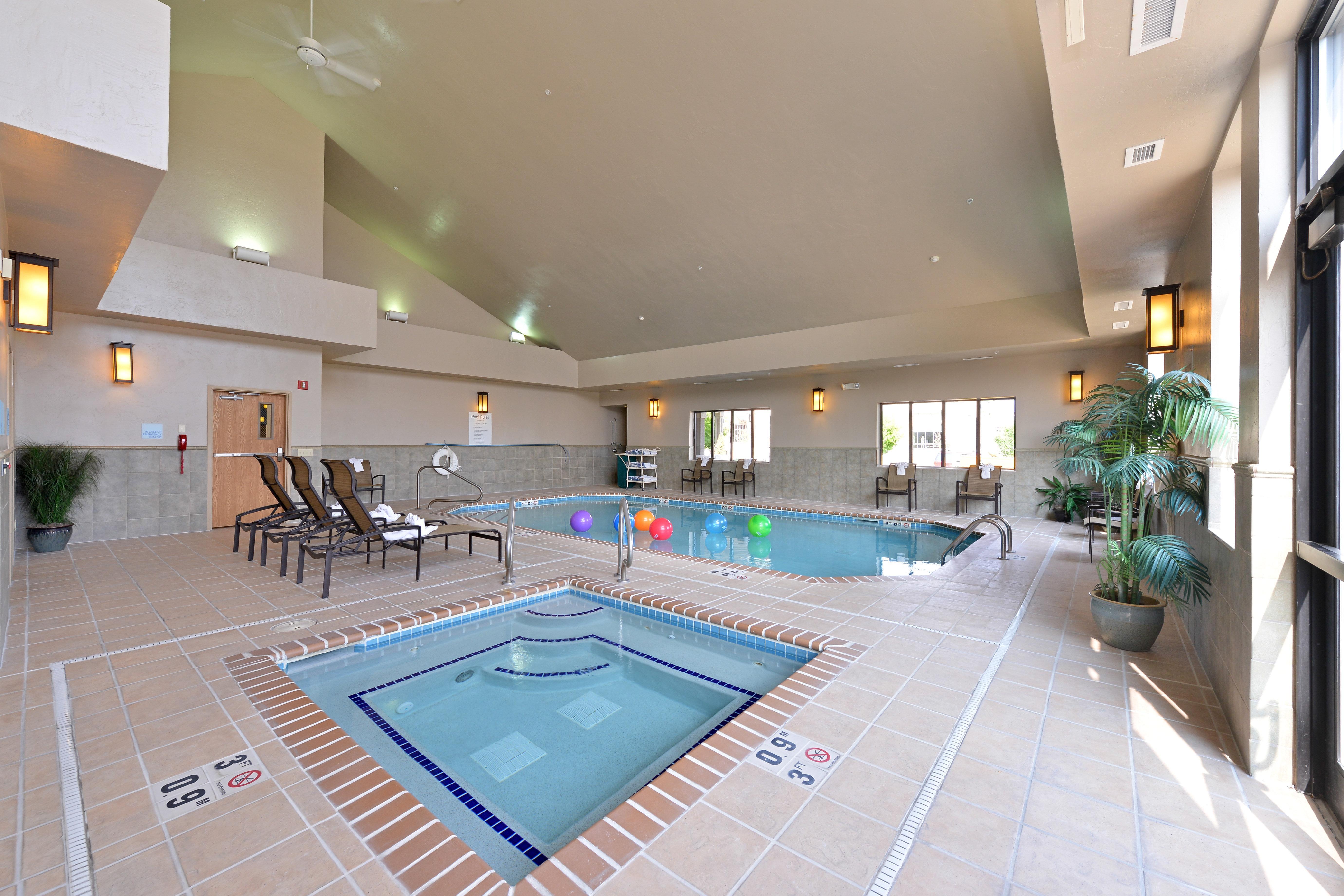 Holiday Inn Express Hotel & Suites Gillette By Ihg Eksteriør bilde