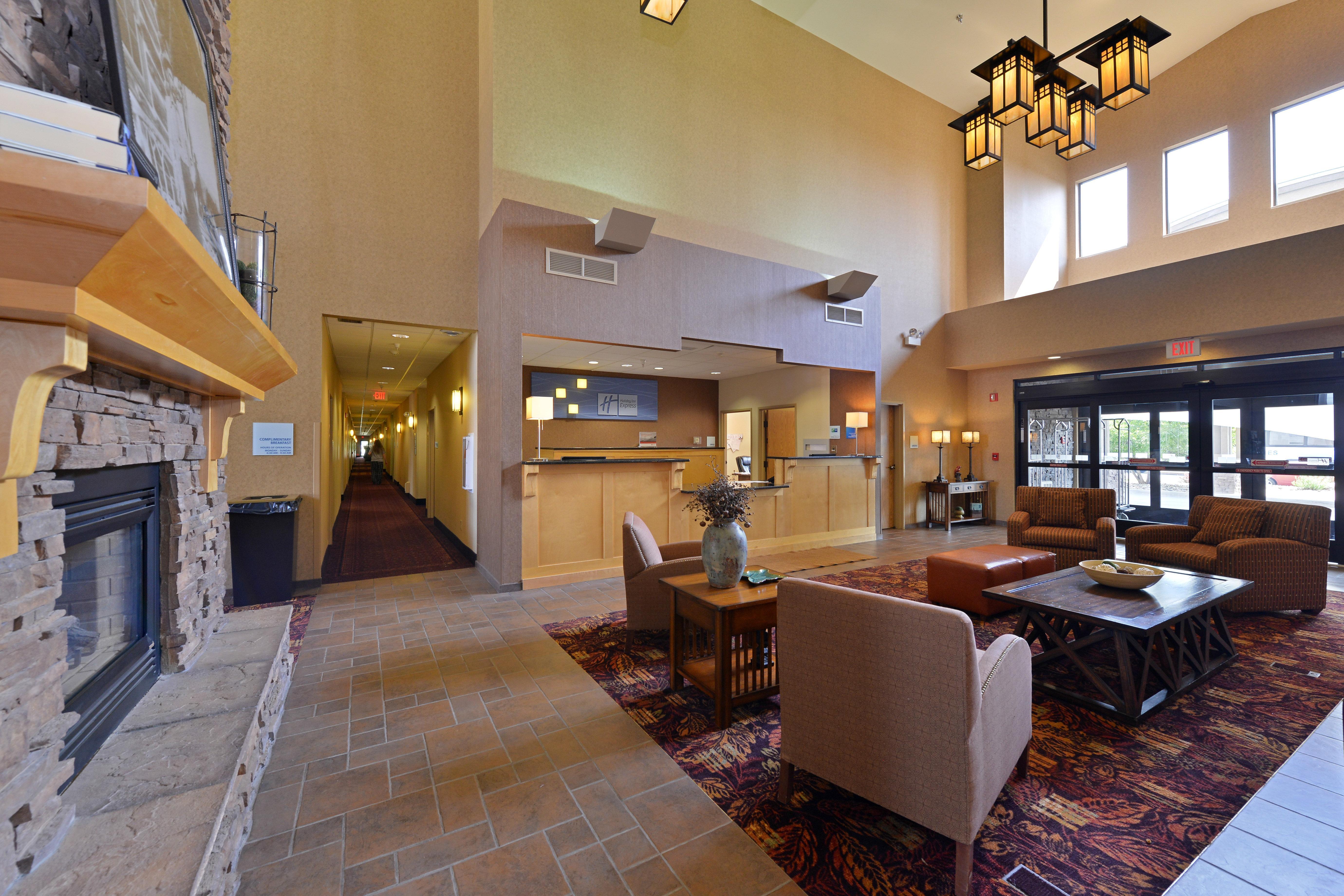 Holiday Inn Express Hotel & Suites Gillette By Ihg Eksteriør bilde